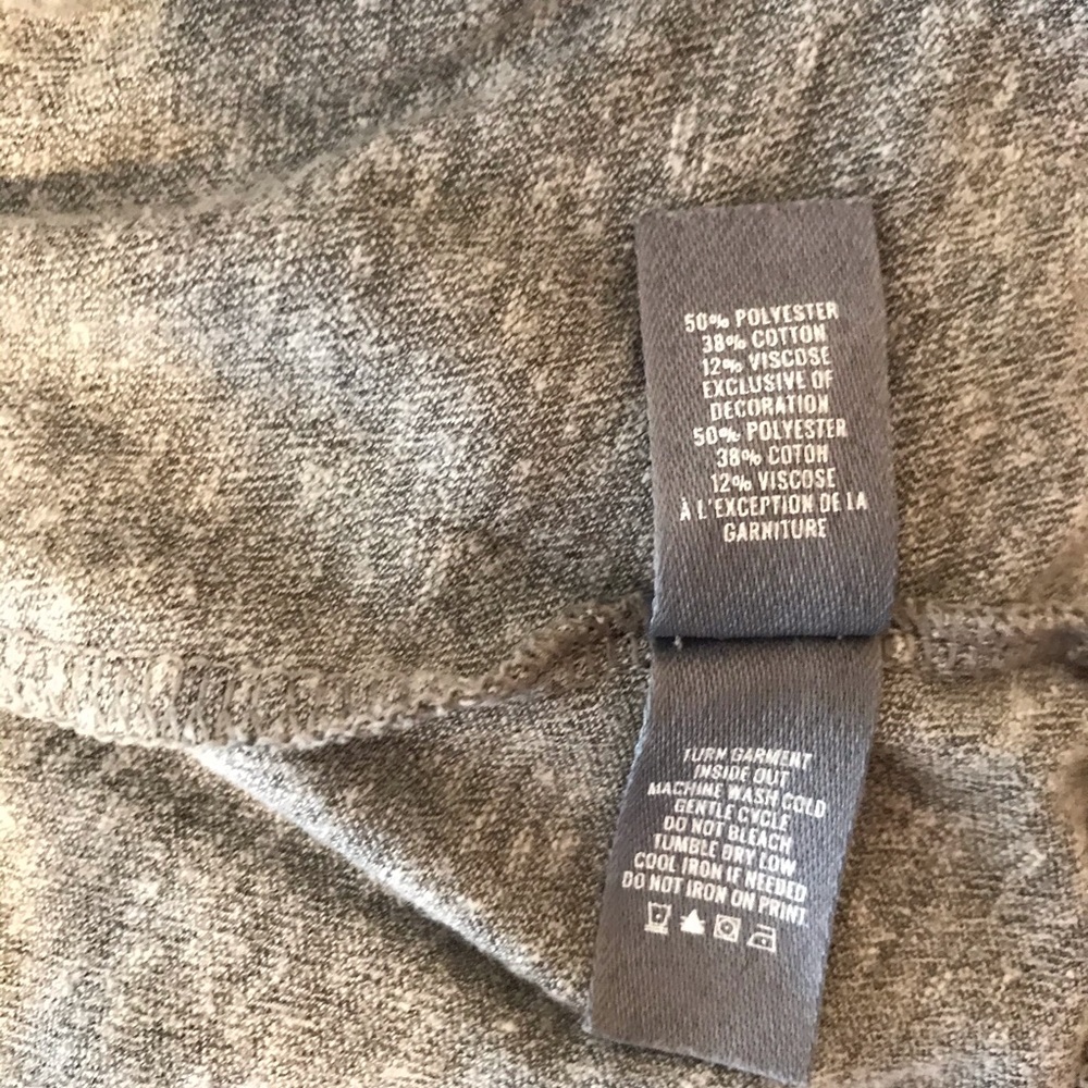 Aerie Silver Tinsel “Eat Cake” Best Tee Shirt - Picture 5 of 5